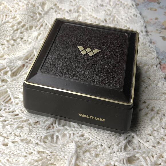 Vintage Waltham Original Plastic Watch Display Storage Box Case - Picture 2 of 15